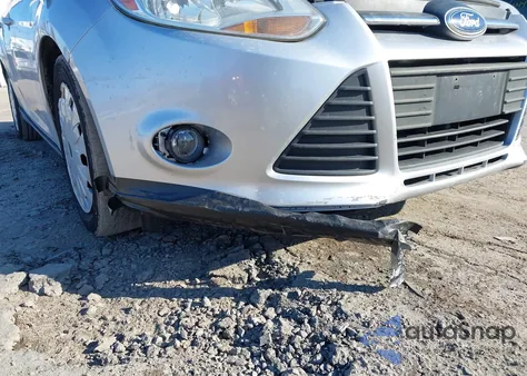 2012 Ford Focus Se из США, поврежденный, VIN 1FAHP3F2XCL124701